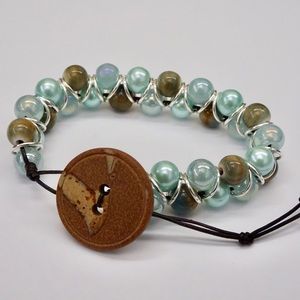 Handmade Beaded Button Bracelet